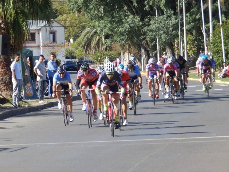 cicliii_800x600_acf_cropped
